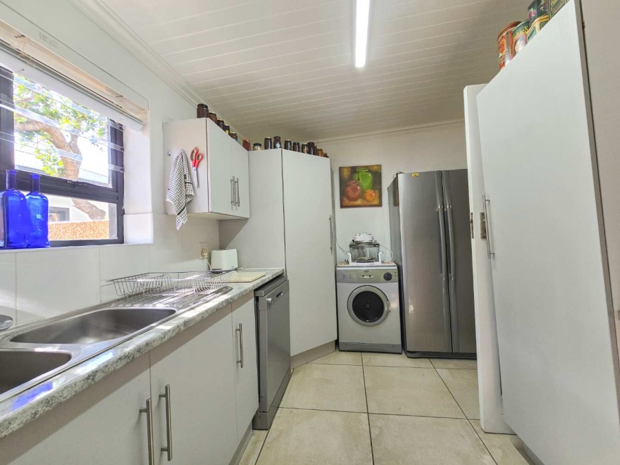 3 Bedroom Property for Sale in Stilbaai Wes Western Cape